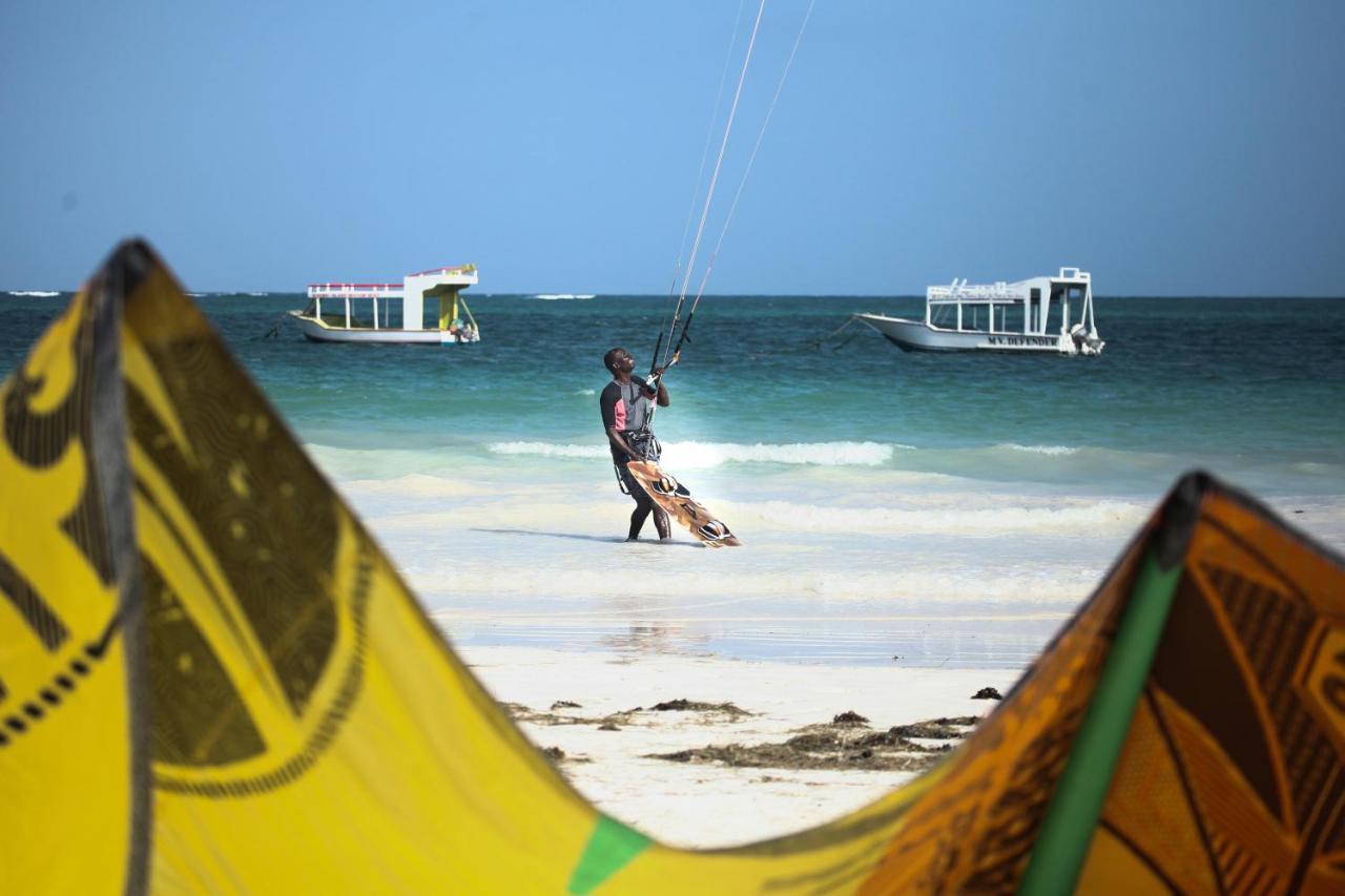 Coconut Village Beach Resort Diani Beach Exterior foto