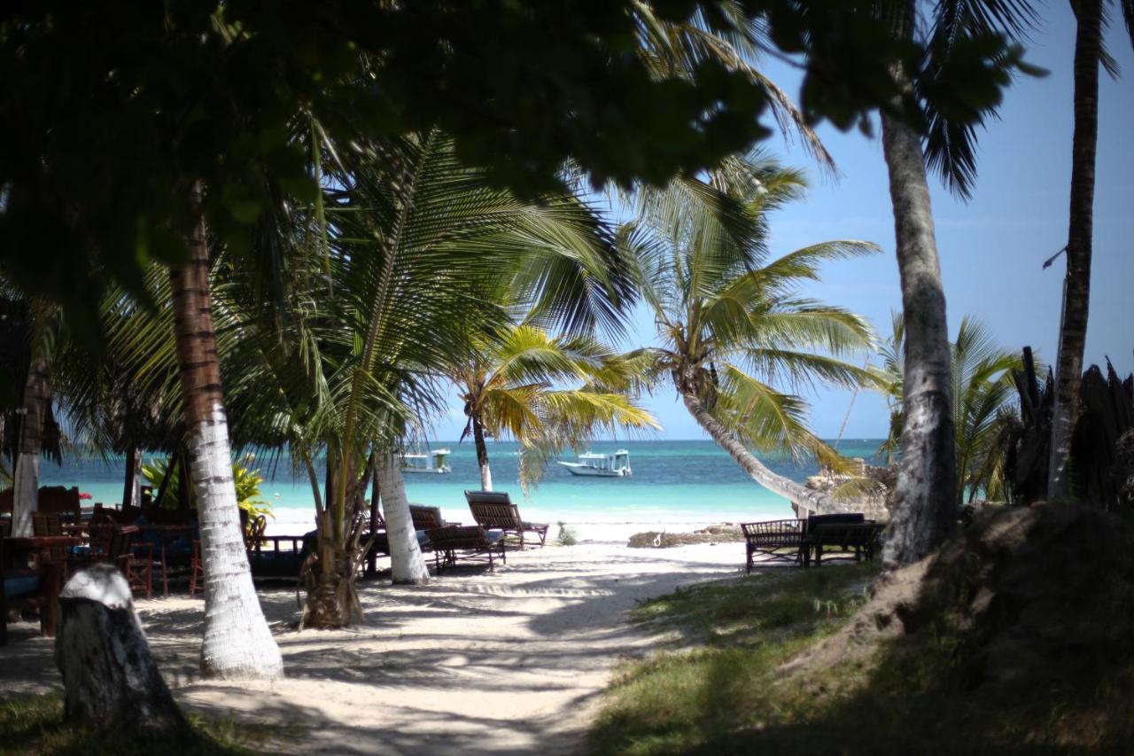 Coconut Village Beach Resort Diani Beach Exterior foto