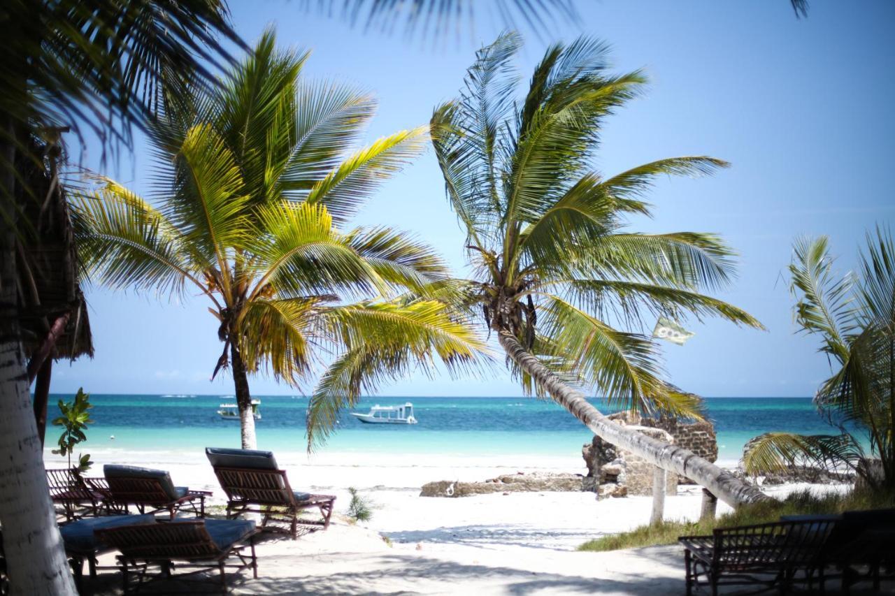 Coconut Village Beach Resort Diani Beach Exterior foto