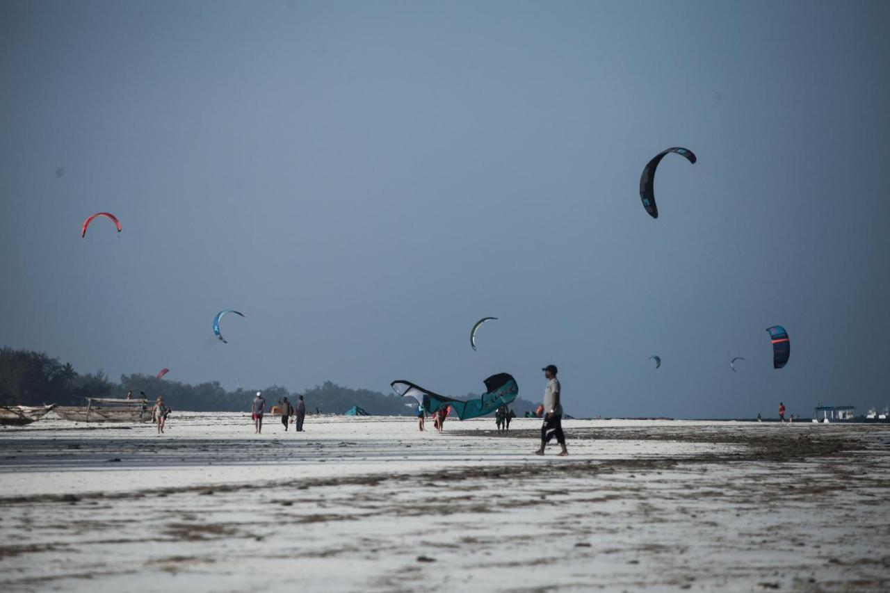 Coconut Village Beach Resort Diani Beach Exterior foto