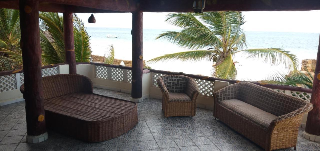 Coconut Village Beach Resort Diani Beach Exterior foto