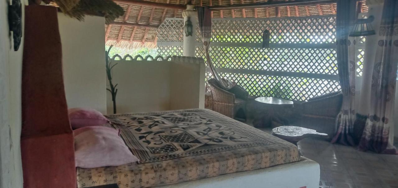 Coconut Village Beach Resort Diani Beach Exterior foto
