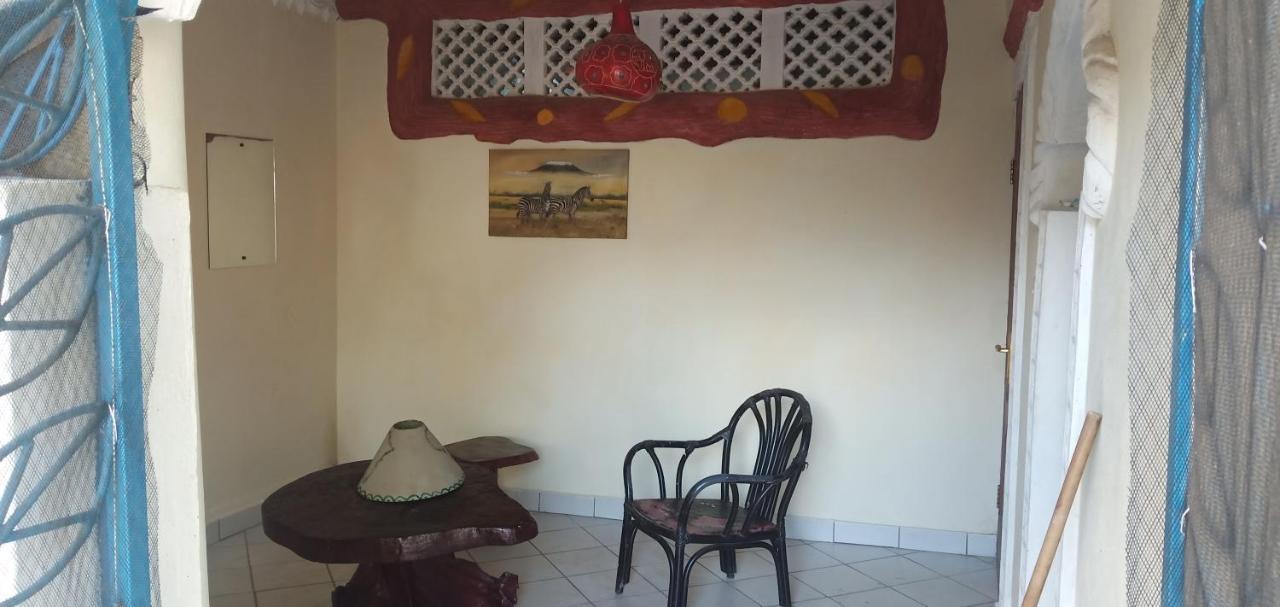 Coconut Village Beach Resort Diani Beach Exterior foto
