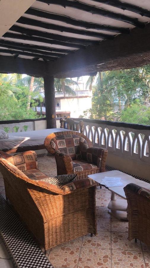 Coconut Village Beach Resort Diani Beach Exterior foto