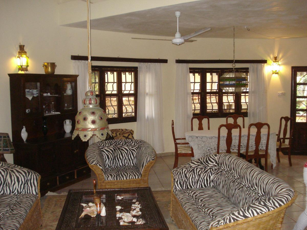 Coconut Village Beach Resort Diani Beach Exterior foto